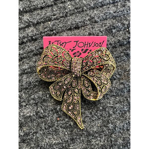 NWT Betsey Johnson Gold Toned And Pink Bow Pin Brooch Crystal Rhinestone